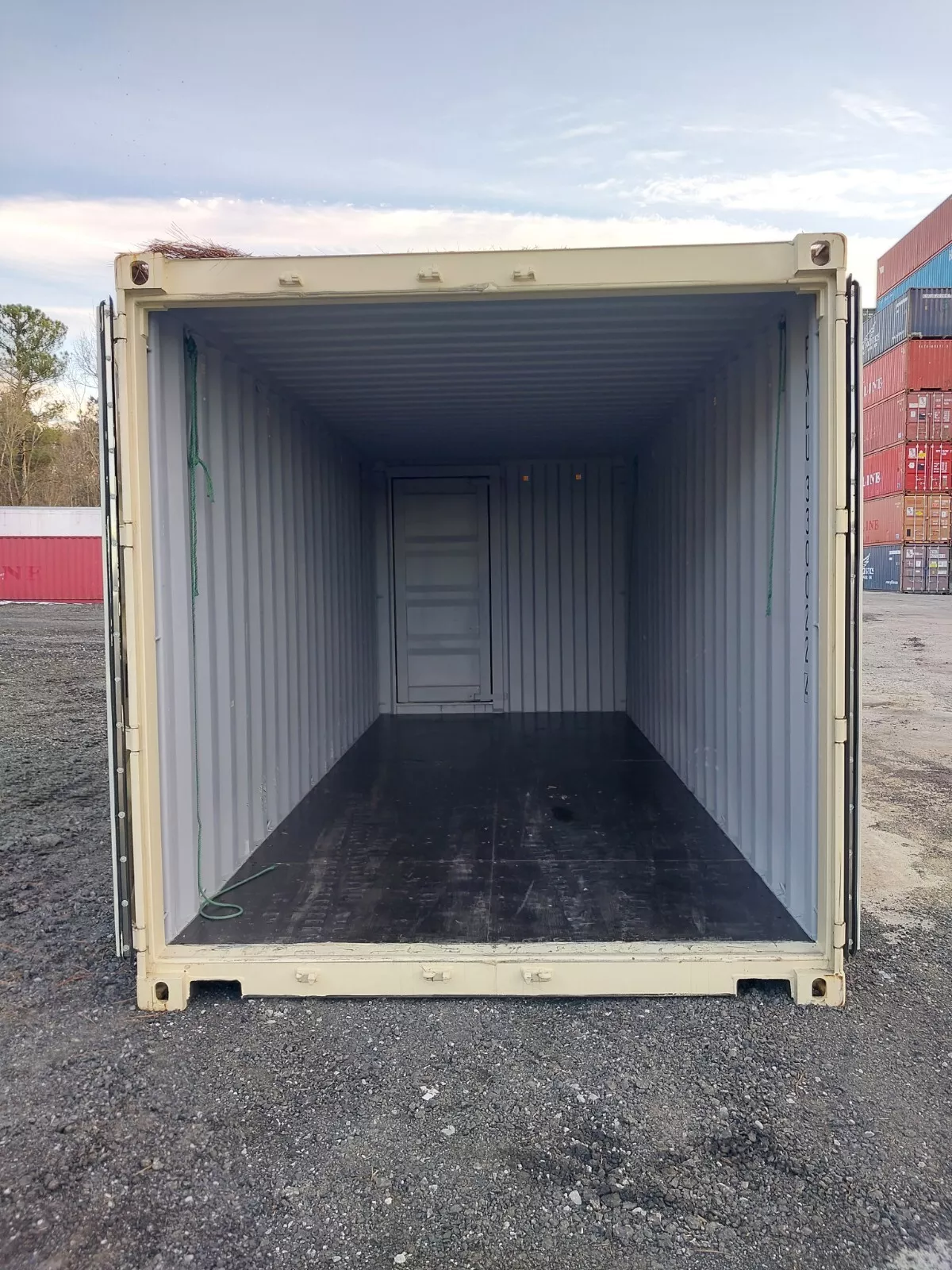 New One-trip 20′ Storage Container with Man Door. Tri Door. - Image 4