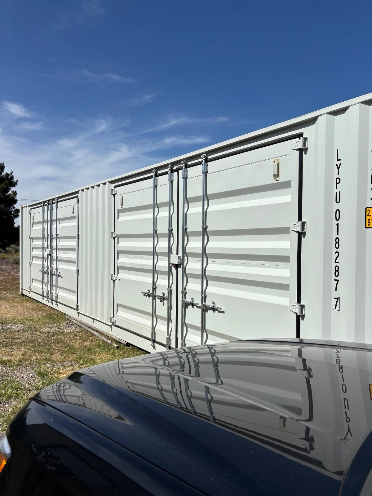 40′ HIGH CUBE SHIPPING CONTAINER - Image 2