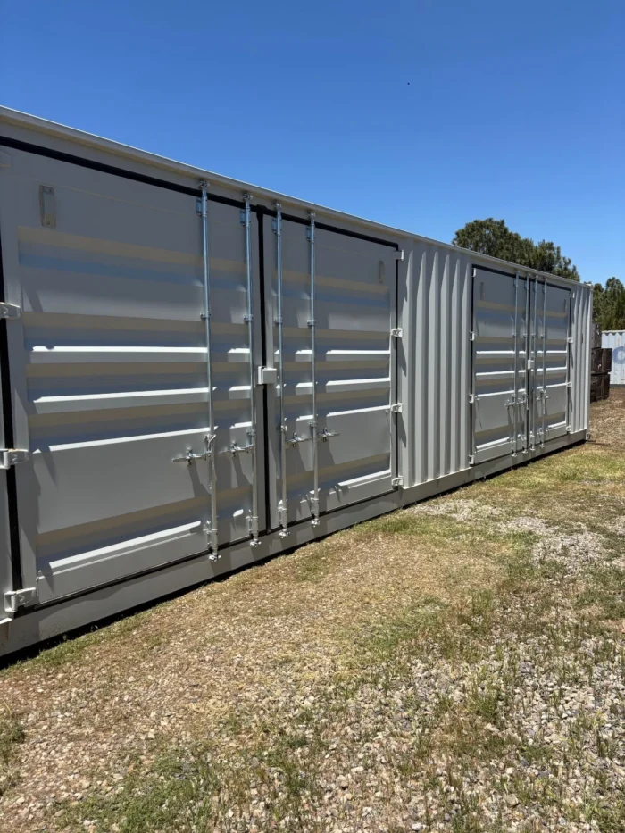 40′ HIGH CUBE SHIPPING CONTAINER